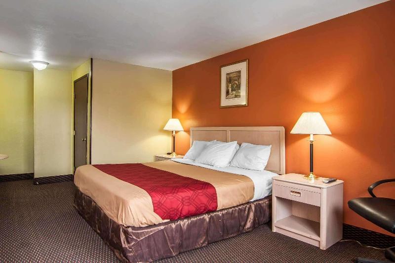 Rodeway Inn Willamette River image