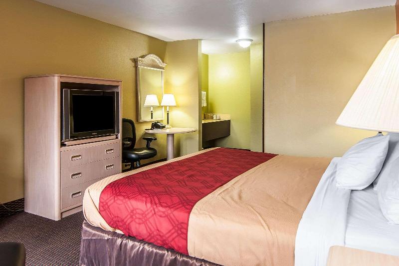 Rodeway Inn Willamette River image
