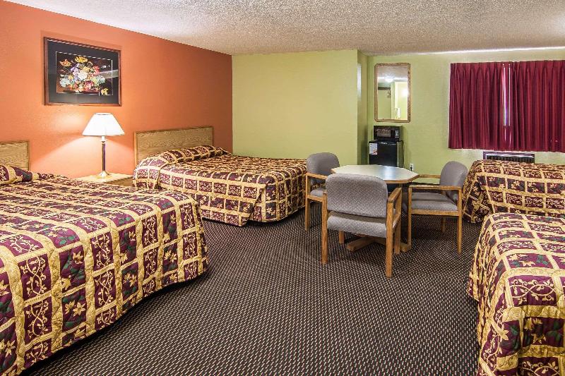 Rodeway Inn Willamette River image