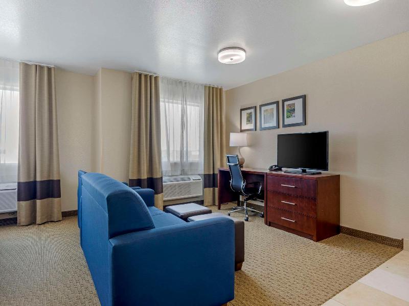 Comfort Suites Fort Worth image