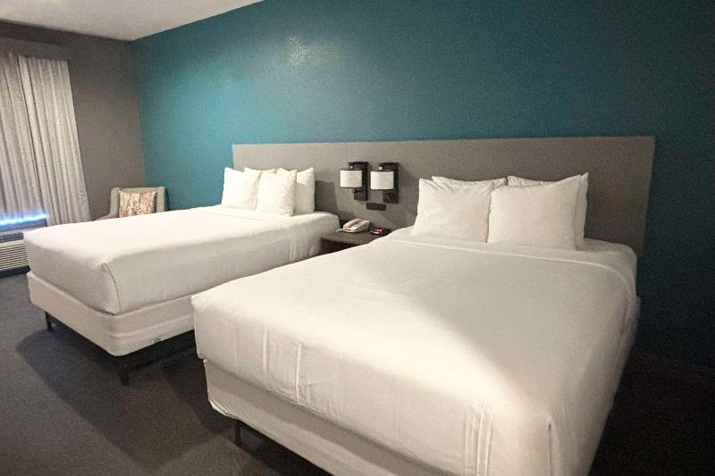 Comfort Inn & Suites Burnet image