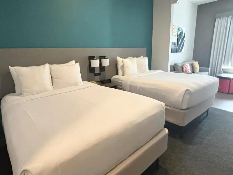 Comfort Inn & Suites Burnet image