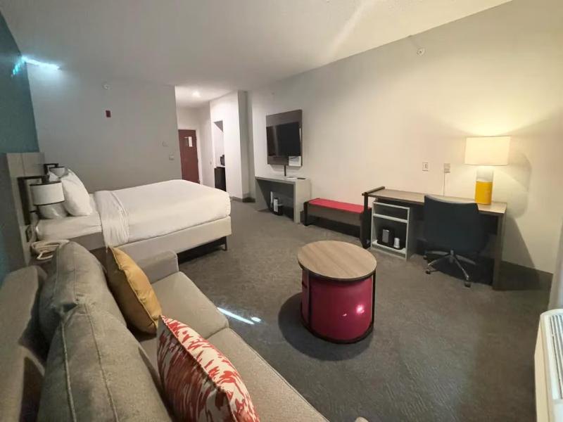 Comfort Inn & Suites Burnet image