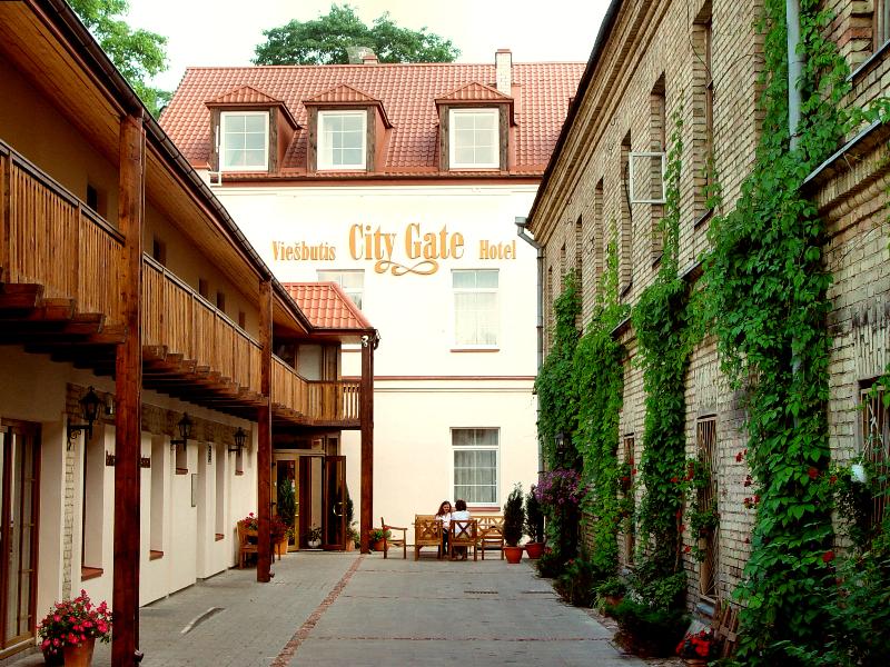 CITY GATE 