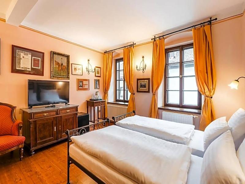 Hotel Leonardo II image