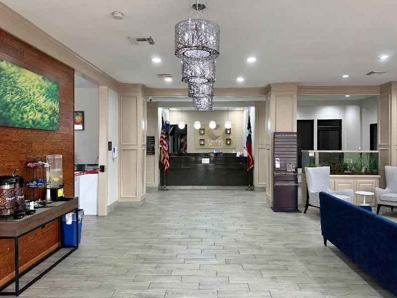 Comfort Inn & Suites Houston West-Katy image