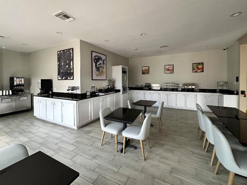 Comfort Inn & Suites Houston West-Katy image