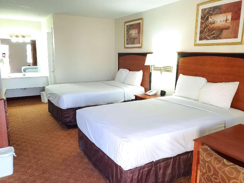 Econo Lodge image