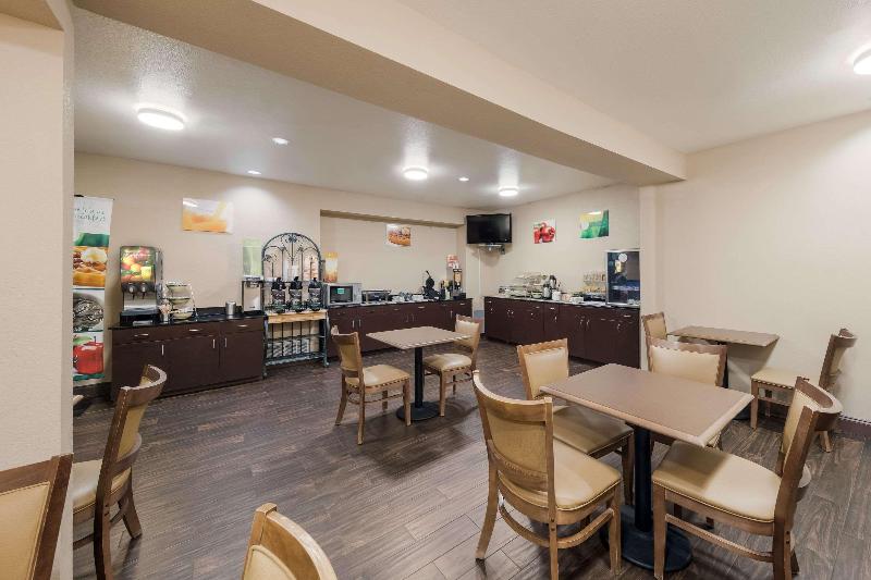 Quality Inn & Suites Terrell image