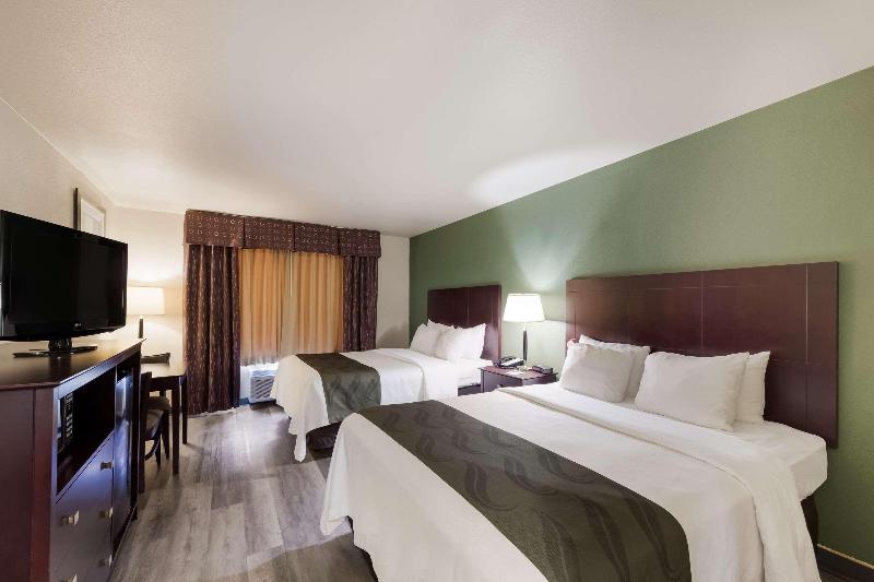 Quality Inn & Suites Terrell image