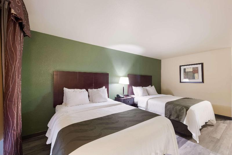 Quality Inn & Suites Terrell image