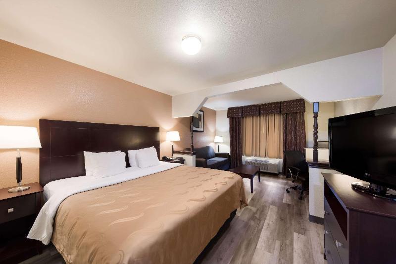 Quality Inn & Suites Terrell image