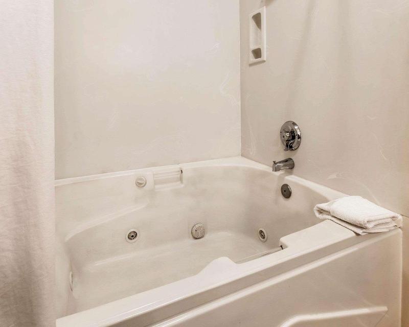 Quality Inn Tulalip - Marysville image