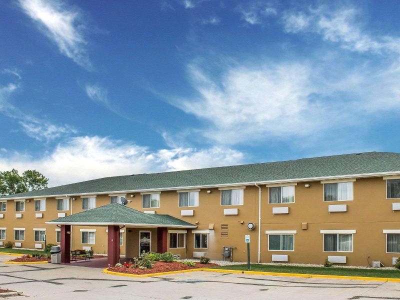 Quality Inn Manitowoc image