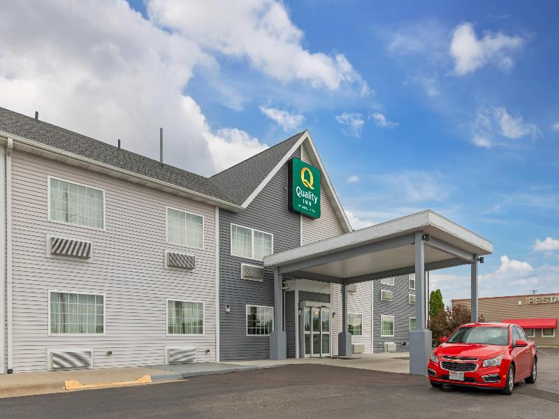 Quality Inn Mauston I-90 image