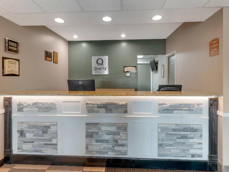 Quality Inn Mauston I-90 image