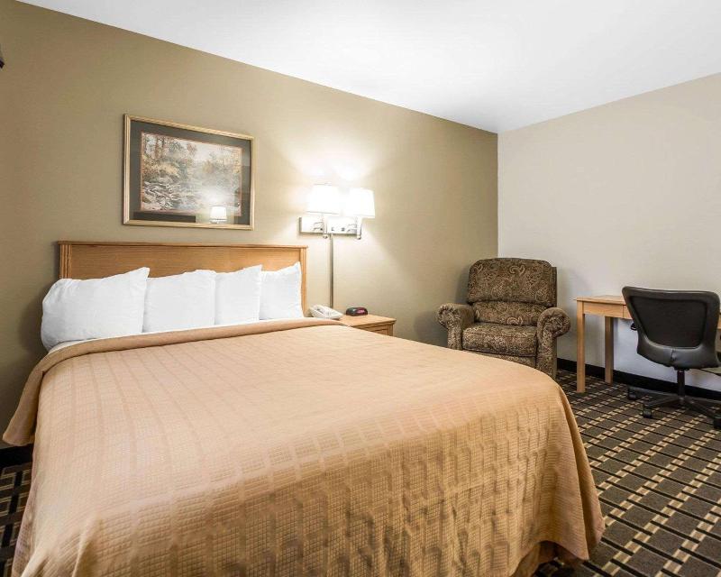 Quality Inn Mauston I-90 image