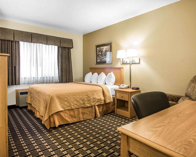 Quality Inn Mauston I-90 image