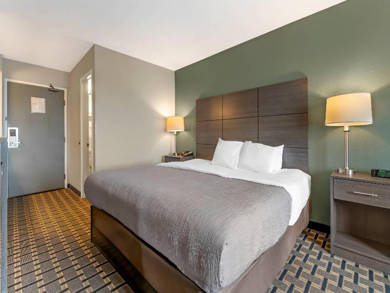 Quality Inn Mauston I-90 image