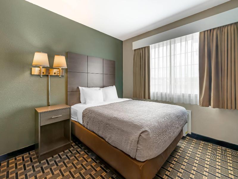 Quality Inn Mauston I-90 image