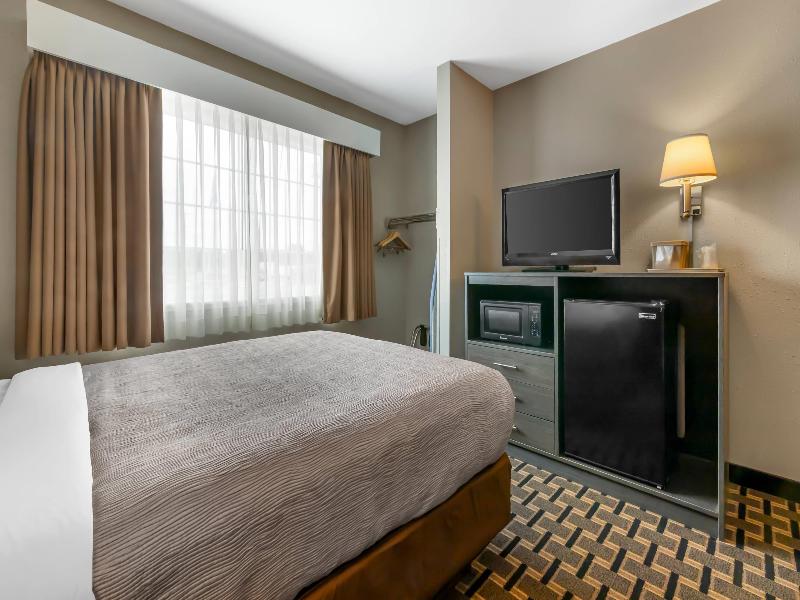 Quality Inn Mauston I-90 image