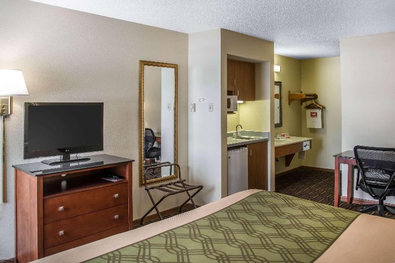 Coratel Inn & Suites By Jasper River Falls image