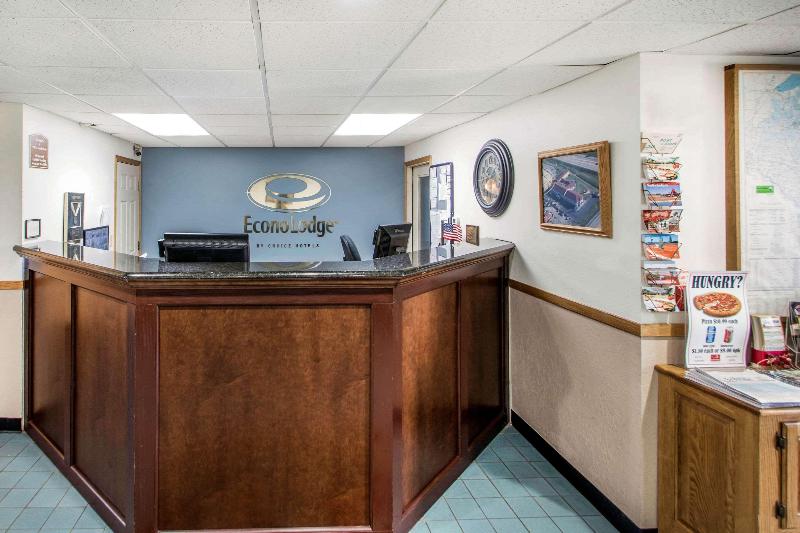 Clarion Pointe Tomah image