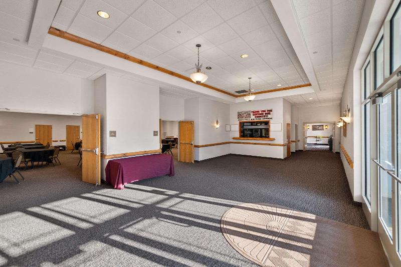Rodeway Inn & Suites Tomahawk image