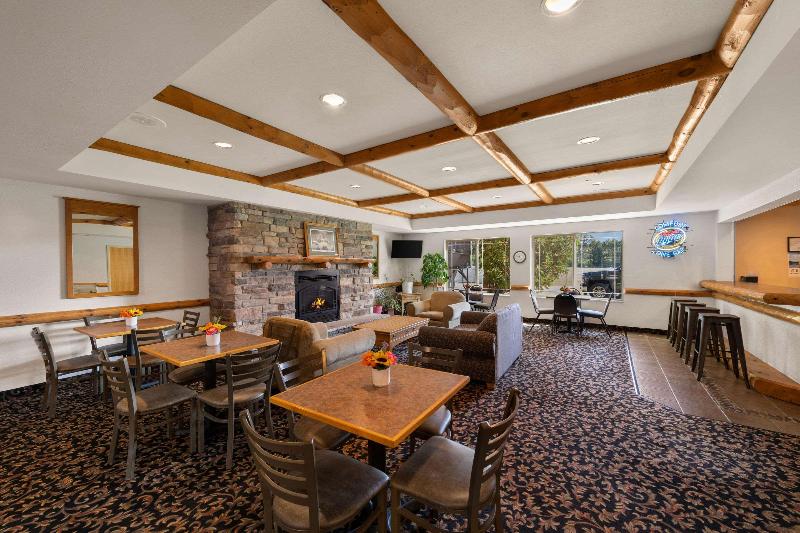 Rodeway Inn & Suites Tomahawk image