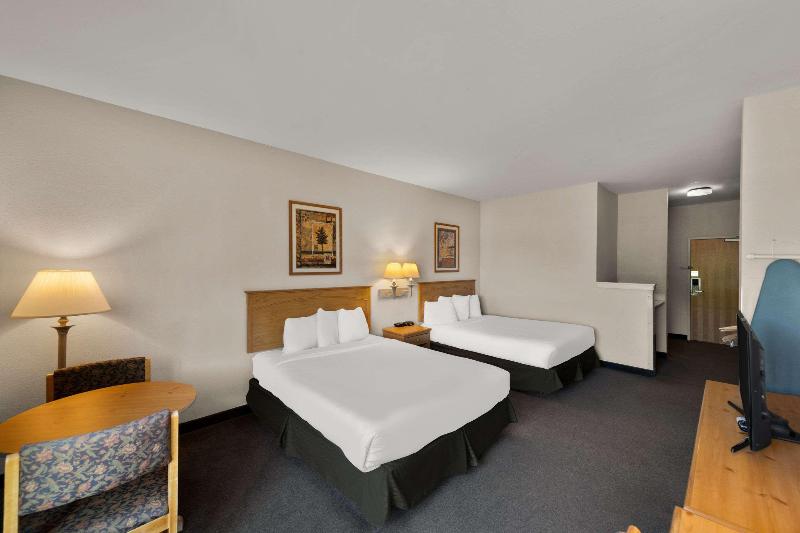 Rodeway Inn & Suites Tomahawk image