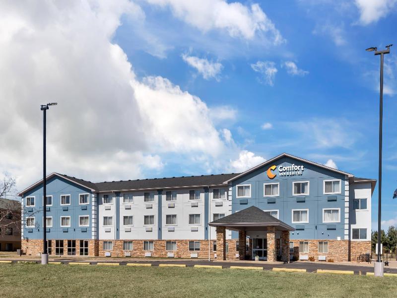 Quality Inn & SUI Wisconsin Dells DWNTN-Waterparks image