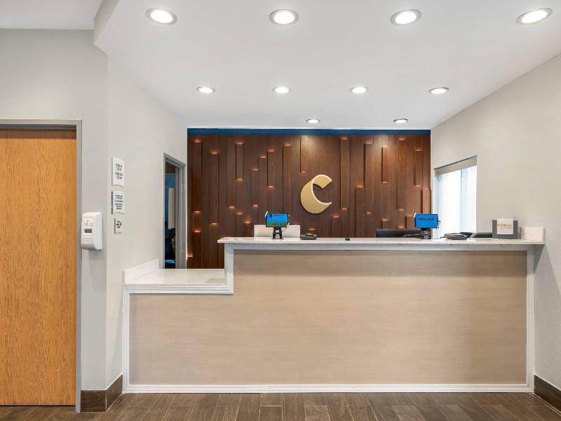 Quality Inn & SUI Wisconsin Dells DWNTN-Waterparks image