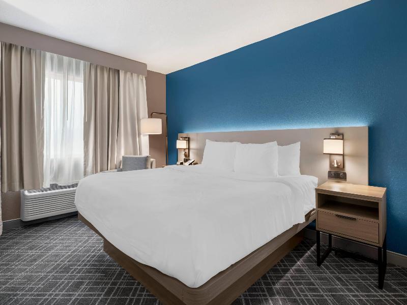 Quality Inn & SUI Wisconsin Dells DWNTN-Waterparks image
