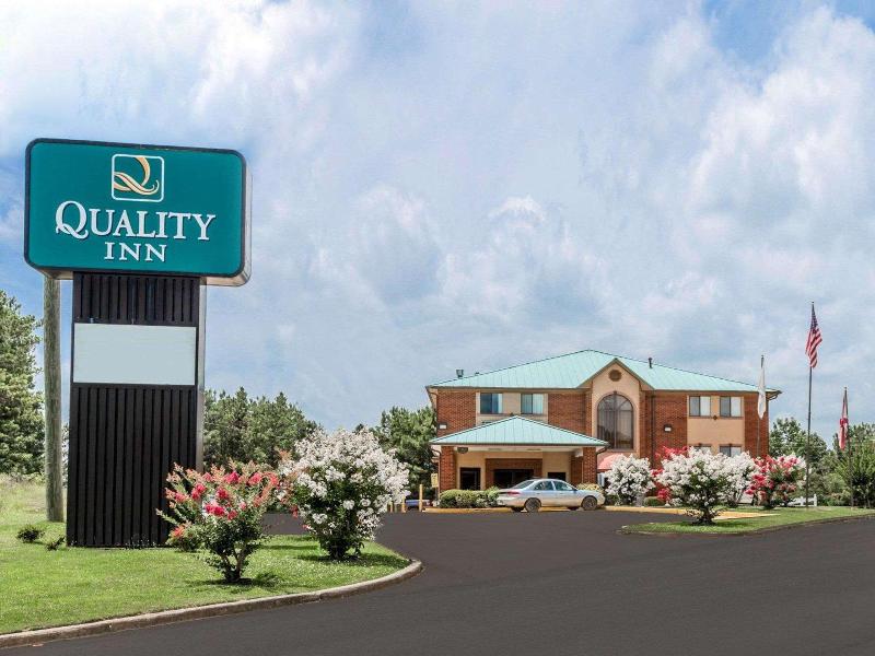 Quality Inn Pell City I-20 Exit 158 image