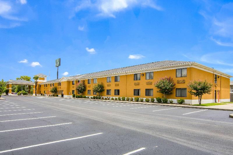 Quality Inn Near University Of Mobile image
