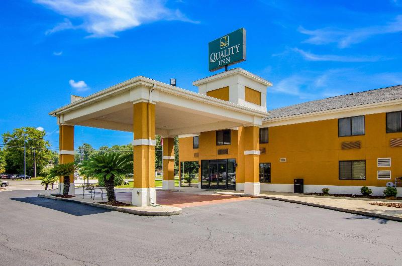 Quality Inn Near University Of Mobile image