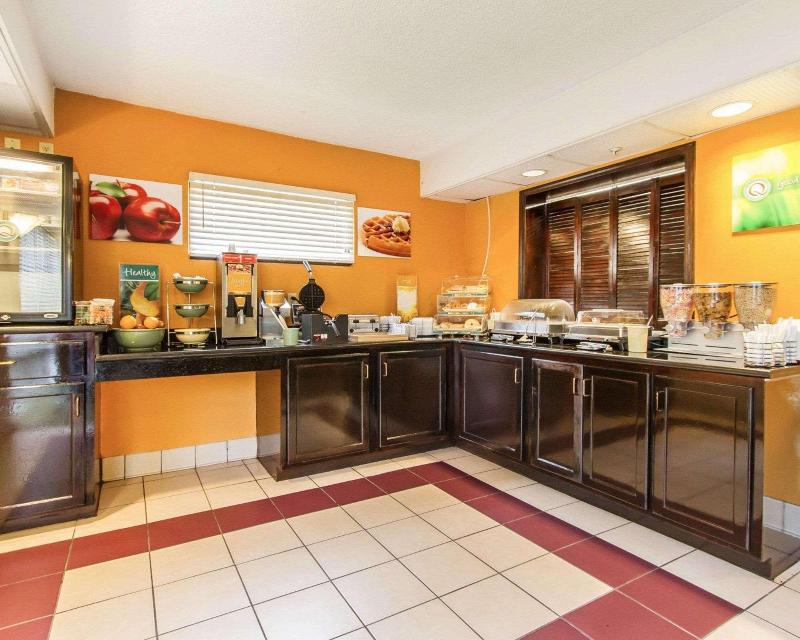 Quality Inn Near University Of Mobile image
