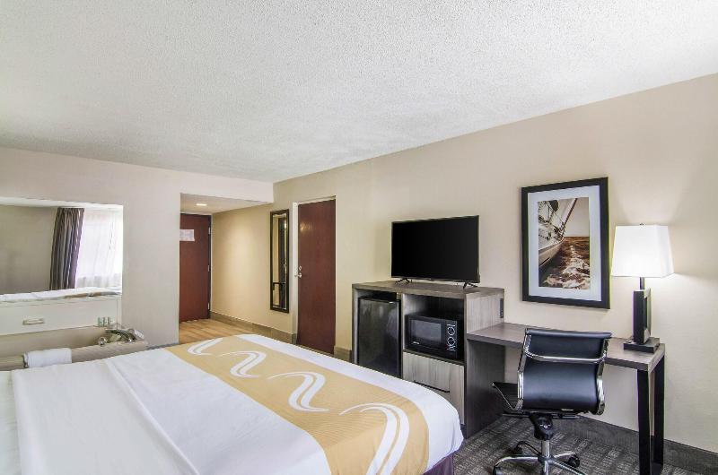 Quality Inn Near University Of Mobile image