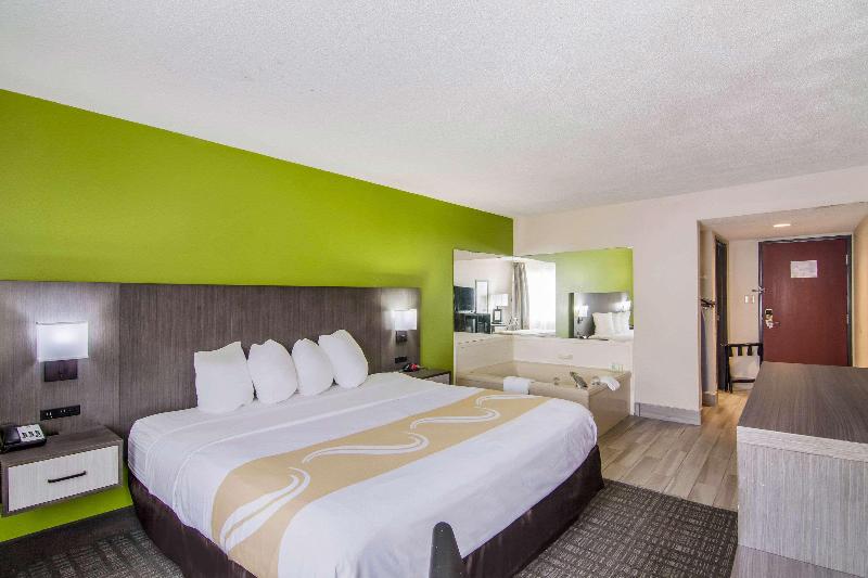 Quality Inn Near University Of Mobile image