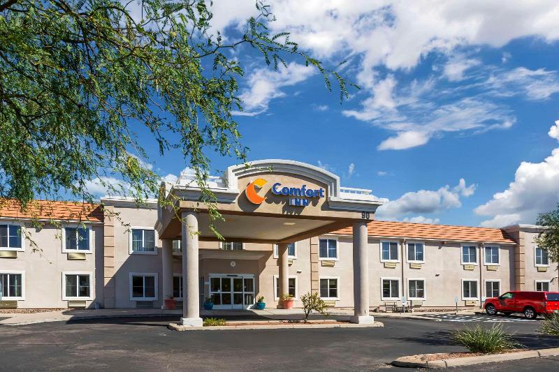 Comfort Inn Green Valley I-19 image