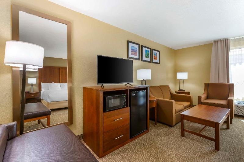 Comfort Inn Green Valley I-19 image