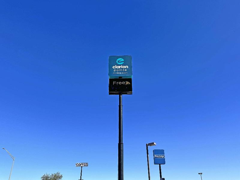 Clarion Pointe Winslow I-40 image