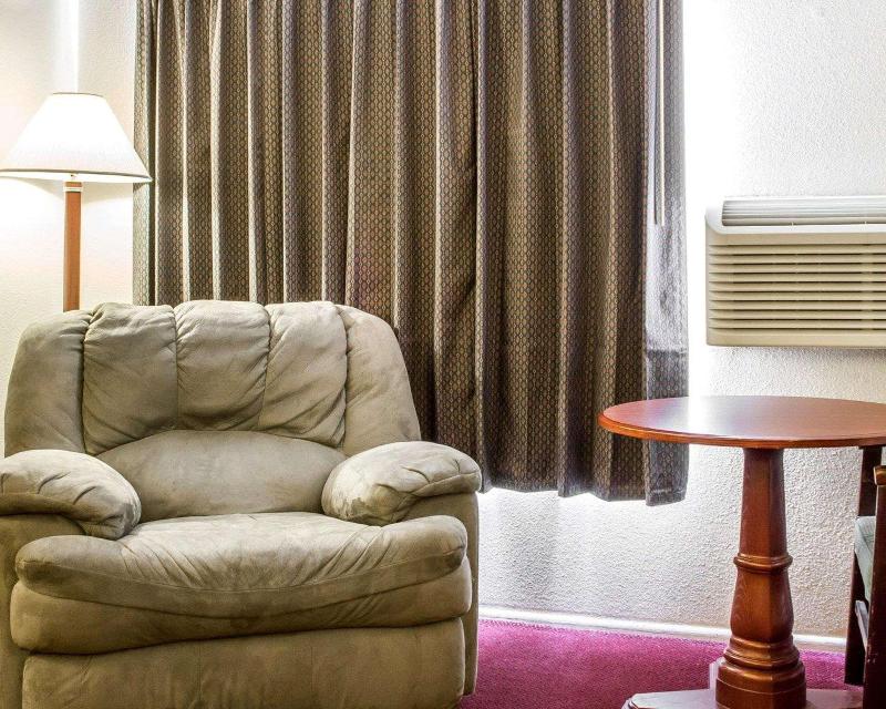 Rodeway Inn Winslow I-40 image