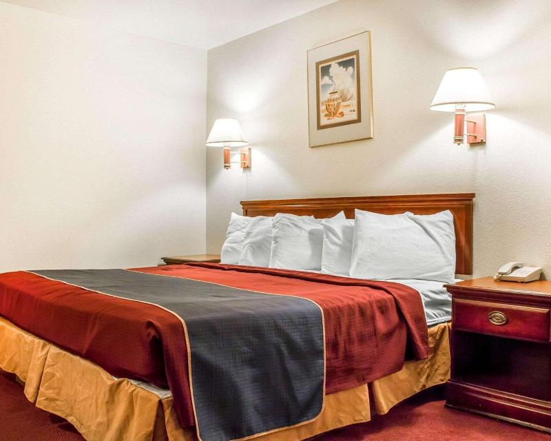 Rodeway Inn Winslow I-40 image