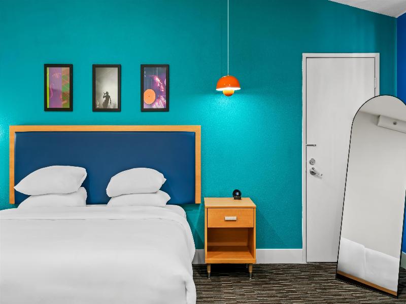 Signature Inn Indio I-10 Coachella Valley image