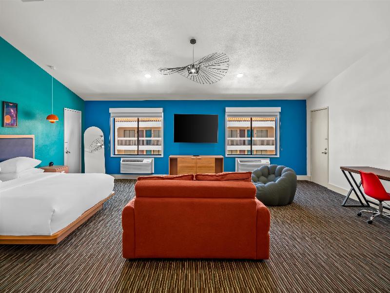 Signature Inn Indio I-10 Coachella Valley image