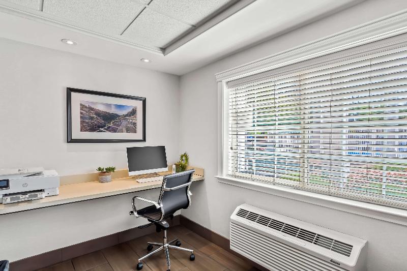 Best Western Paradise Hotel image