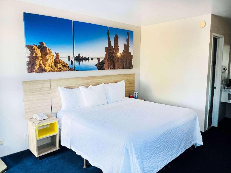 Days Inn Ridgecrest Near China Lake Naval Station image