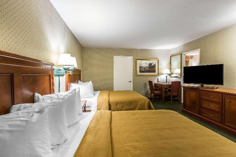 Quality Inn Near China Lake Naval Station image