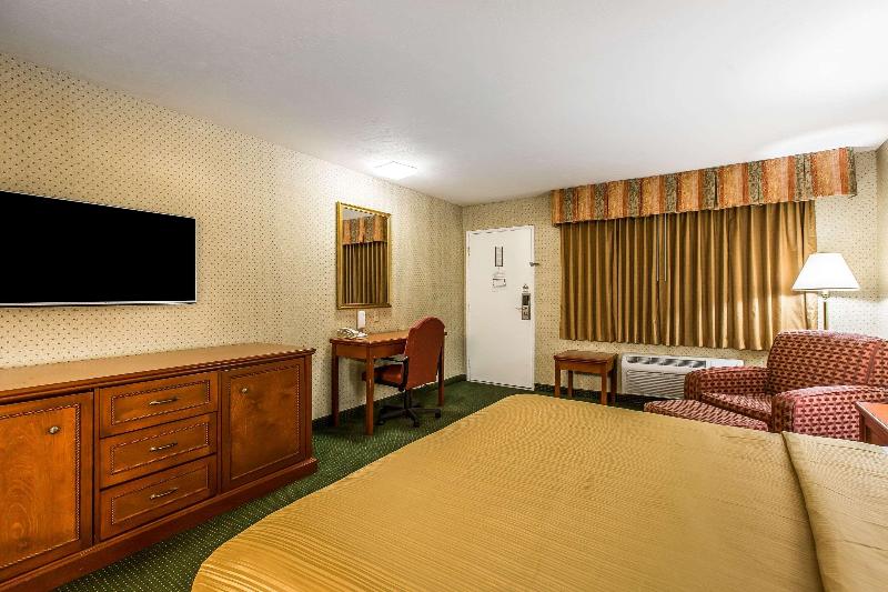 Quality Inn Near China Lake Naval Station image